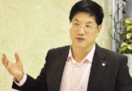斯米克陳克儉：我只關(guān)心馬路上的男人女人喜歡什么