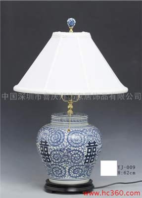 青花瓷臺(tái)燈