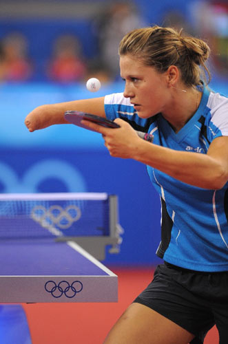 女團(tuán)賽最讓人感動(dòng)的姑娘 她獨(dú)臂捍衛(wèi)國家尊嚴(yán)