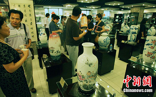 2011景德鎮(zhèn)學院派陶瓷藝術精品展在北京開展