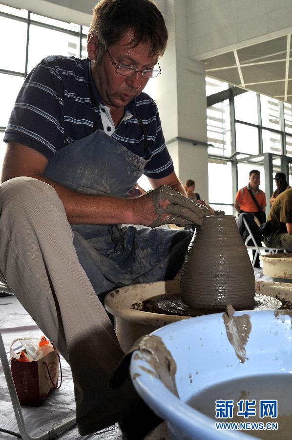 點擊圖片進入下一頁 點擊圖片進入下一頁