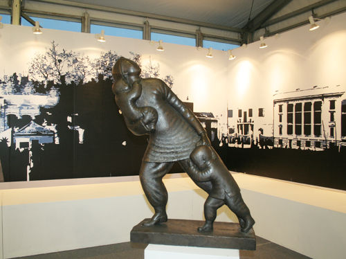 明國(guó)雕像-紀(jì)念辛亥革命100周年-展品 攝影:ZLart