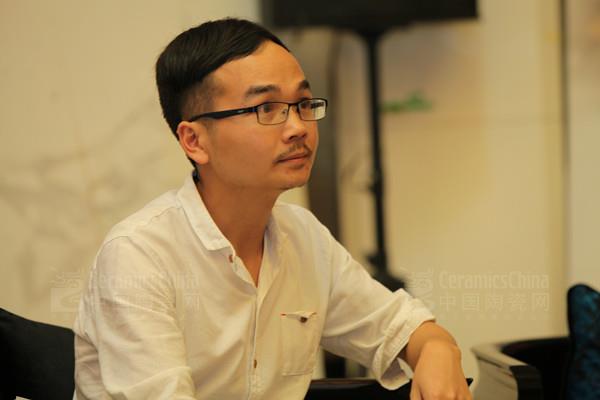 佛室協(xié)—陶衛(wèi)設(shè)計(jì)專業(yè)委員會(huì)輪值會(huì)長楊雙文作